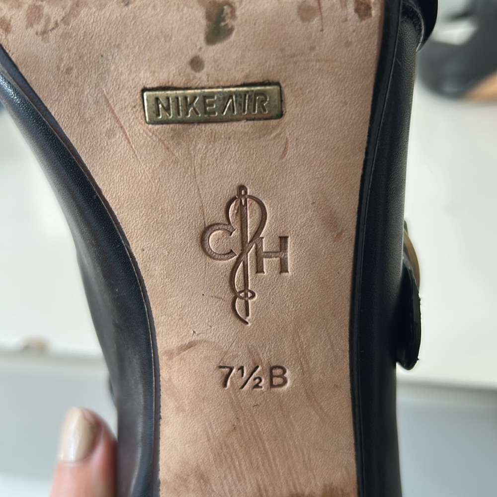 Cole Haan Heels. Size 7.5 - Picture 6 of 7